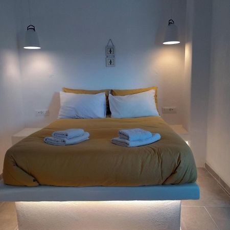 Sunny Guest House New Port Mykonos Tourlos Dış mekan fotoğraf